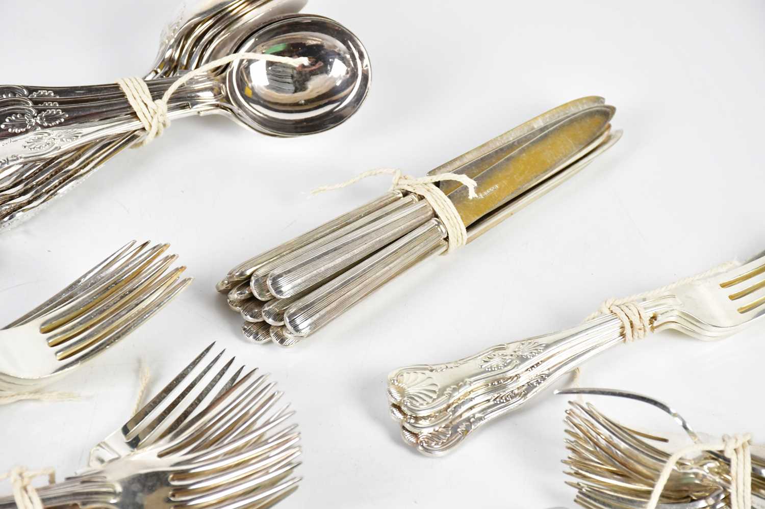 A quantity of electroplated cutlery including knives, forks and spoons. - Image 2 of 4