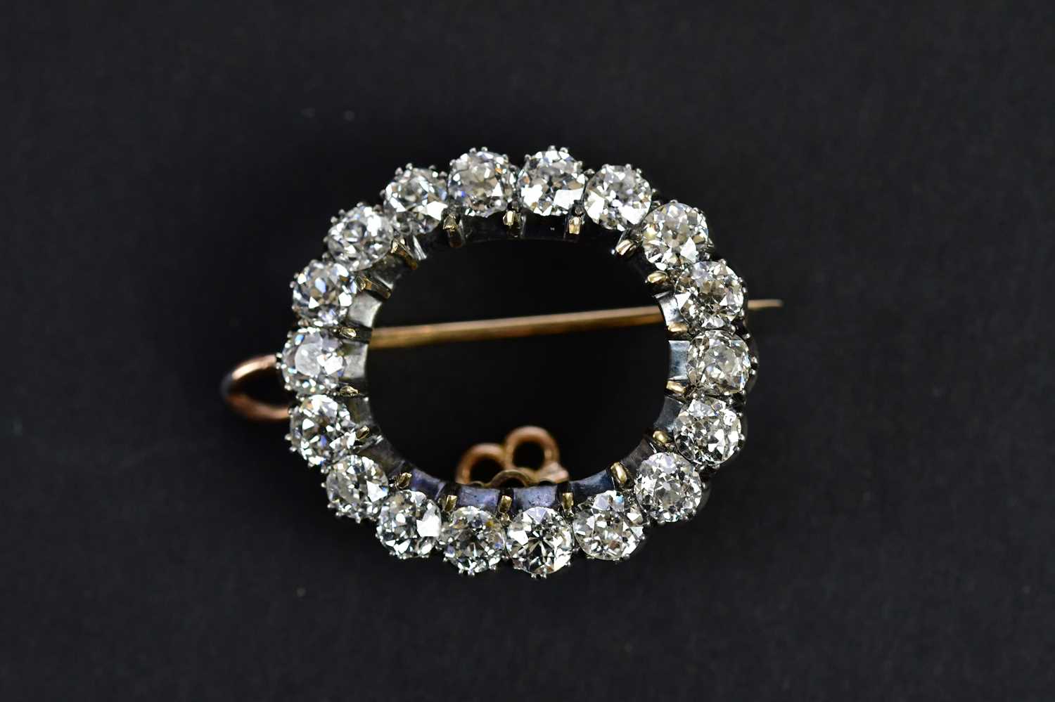 An Edwardian yellow metal diamond set combination brooch/pendant, the border formed of eighteen - Image 6 of 10