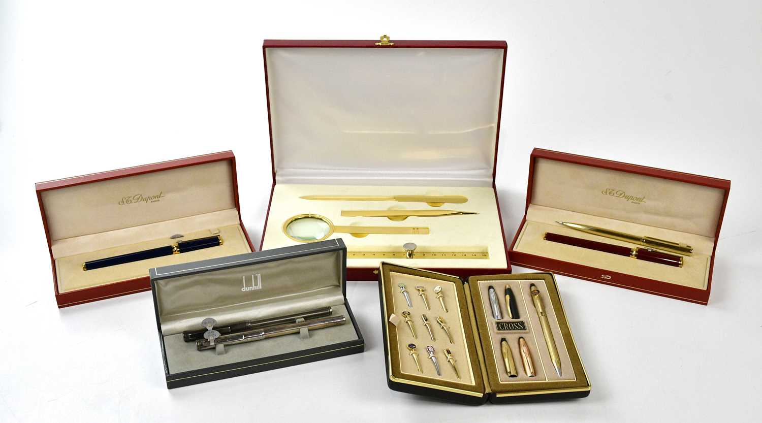 CROSS; a vintage salesman's sample pen set, c.1970s, with one pen and extra clips, cased, an S.T