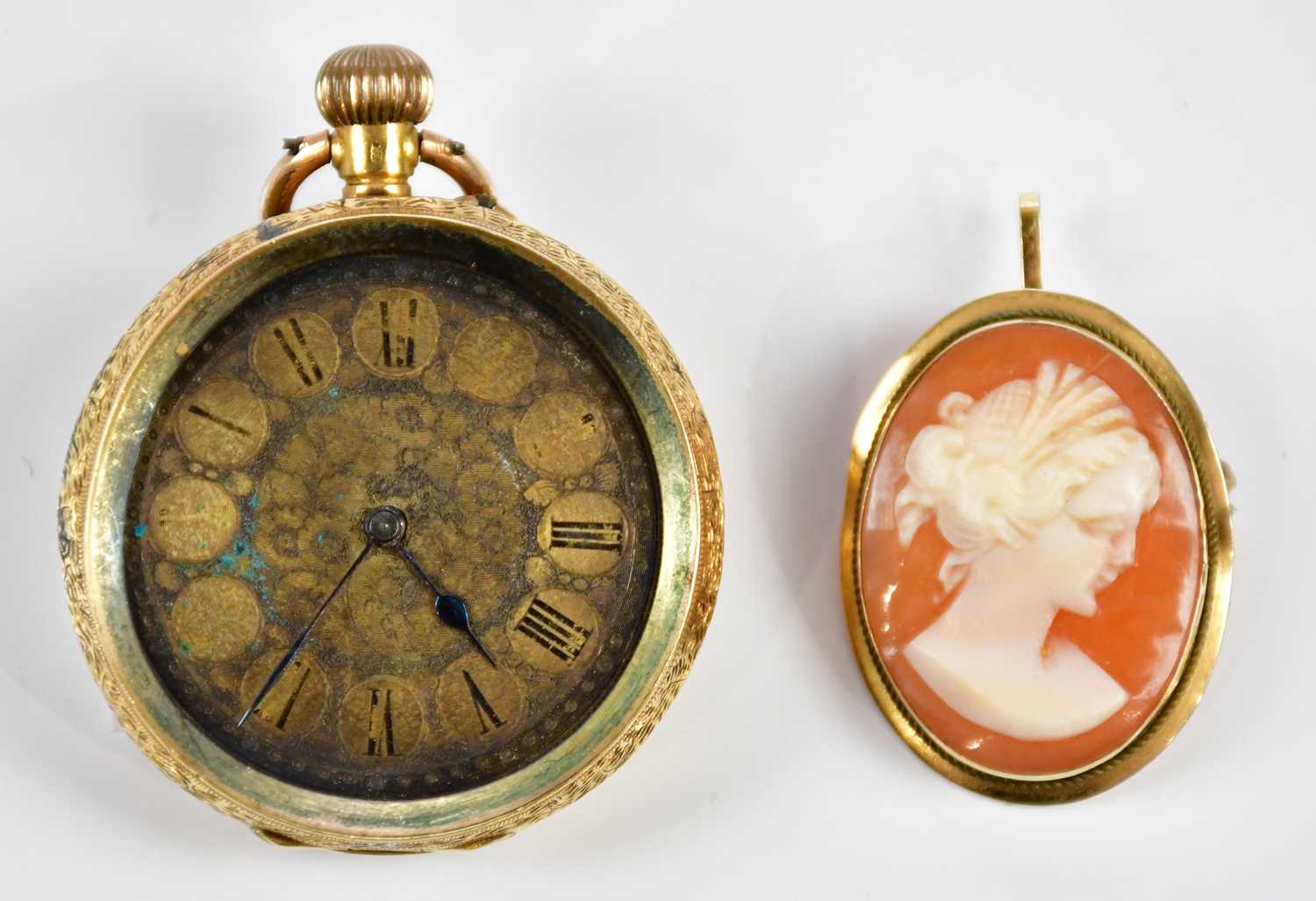 An 18ct yellow gold crown wind open face pocket watch with base metal cuvette (af), approx. 32.4g,