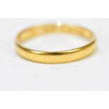 A 22ct yellow gold wedding band, size Q, approx. 3.26g.