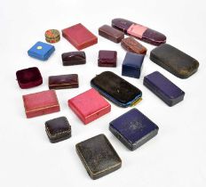 A collection of eighteen Victorian and later jewellery boxes.