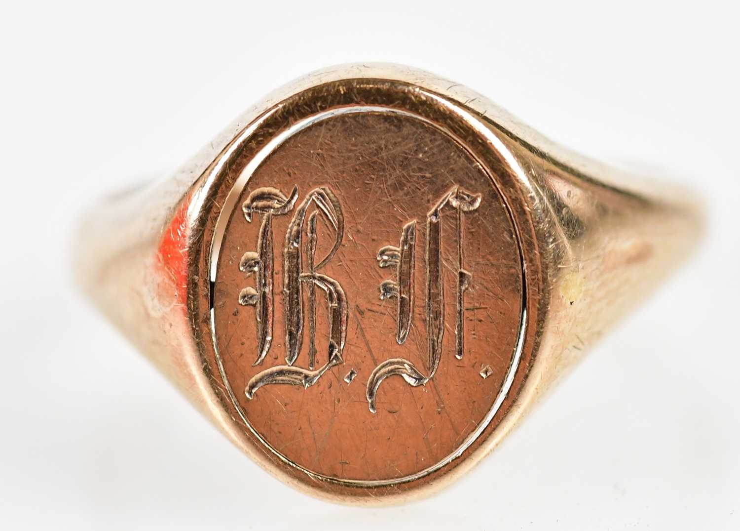 A 9ct yellow gold Masonic swivel signet ring, size S, approx weight 6.6g.