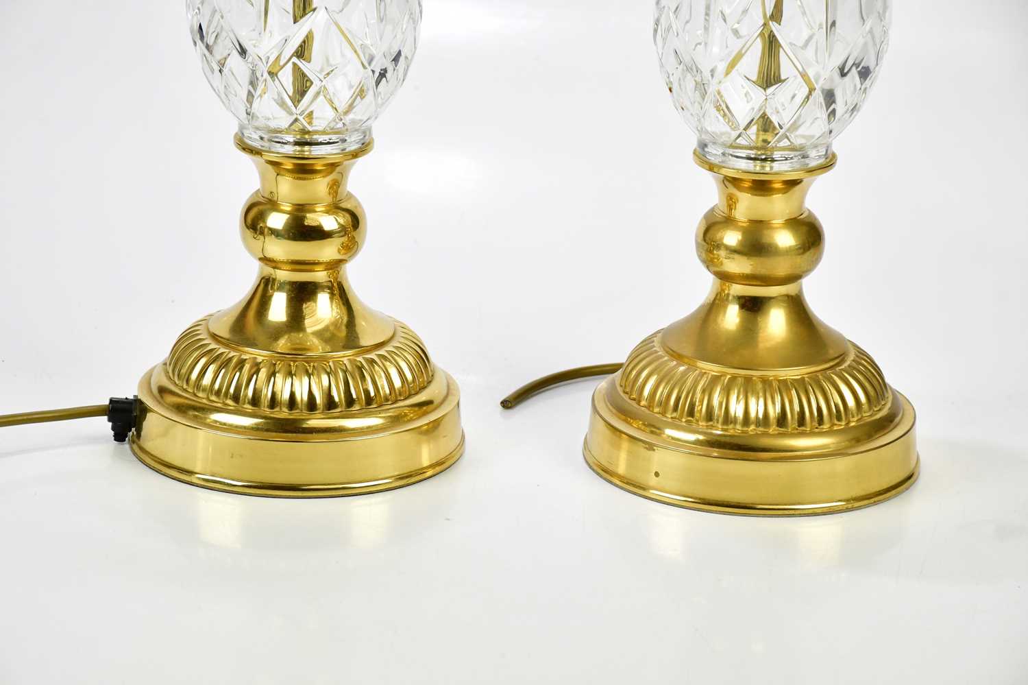 A pair of good quality cut glass gilt metal table lamps, height 46cm (2). Condition Report: Slight - Image 4 of 4