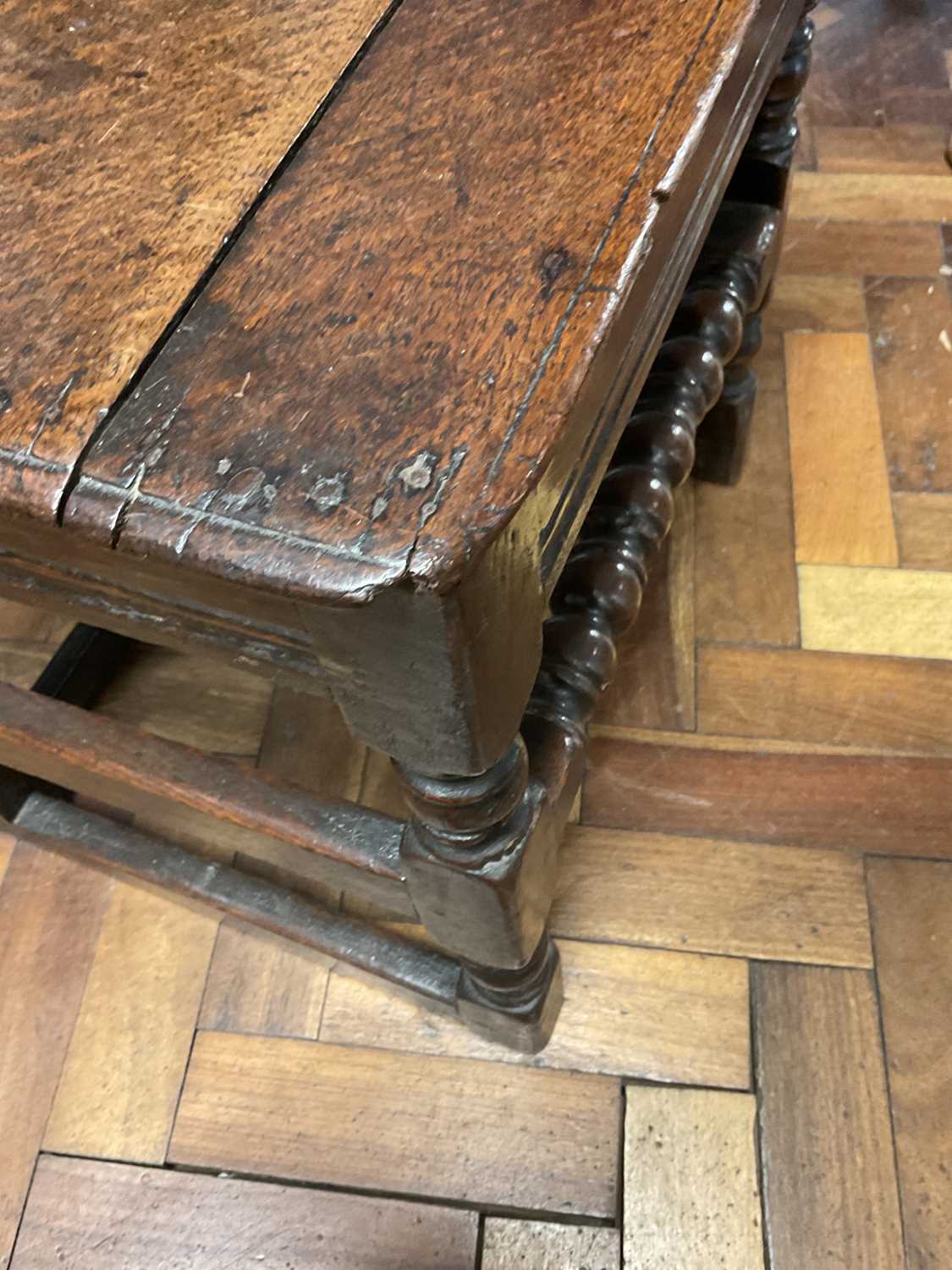 A pair of oak back stools, circa 1700, with panelled backs and plank seats, on turned and block - Image 6 of 12