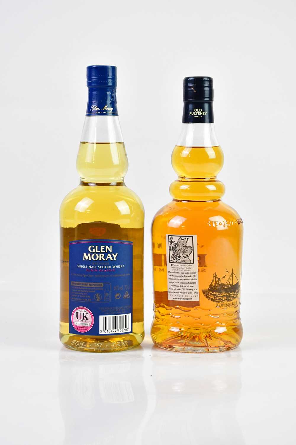 WHISKY; a bottle of Old Pulteney Single Malt Scotch whisky, aged 12 years, 40%, 70cl, and a bottle - Bild 3 aus 4