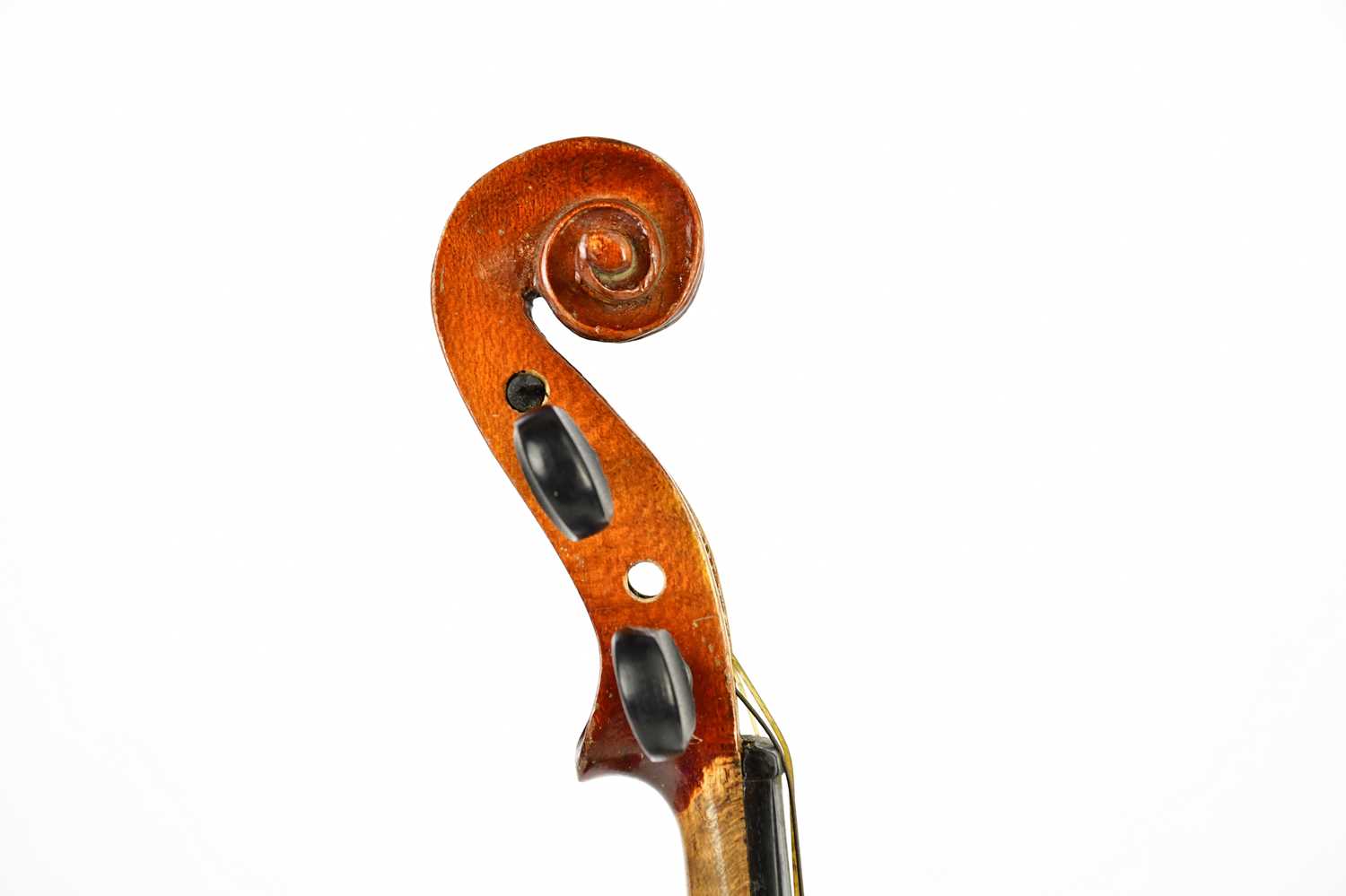 A three-quarter size violin with two-piece back length 33.5cm, cased with a bow. - Image 5 of 12