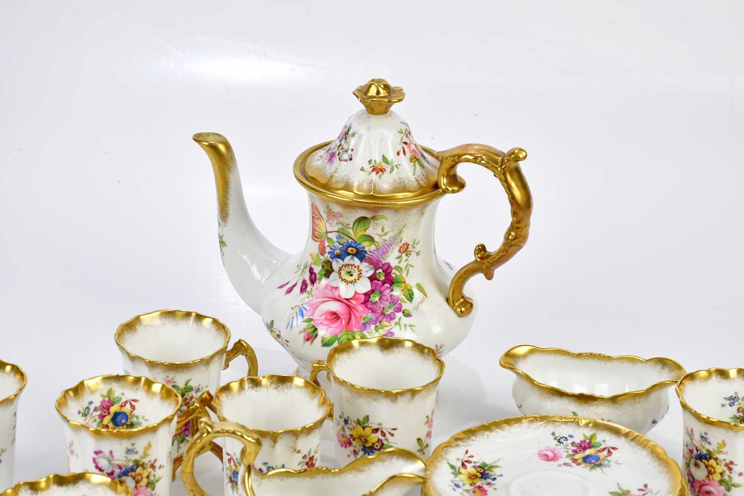 HAMMERSLEY; a six setting service in the 'Lady Patricia' pattern including teapot (18). Condition - Image 3 of 5