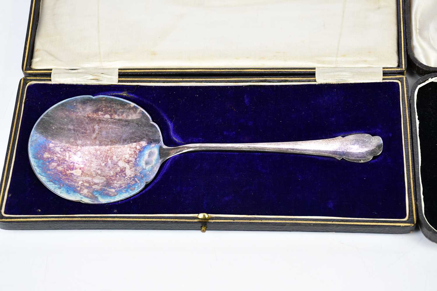 JOHN SANDERSON & SON; a pair of George VI hallmarked silver rat tail serving spoons, stamped - Image 2 of 3