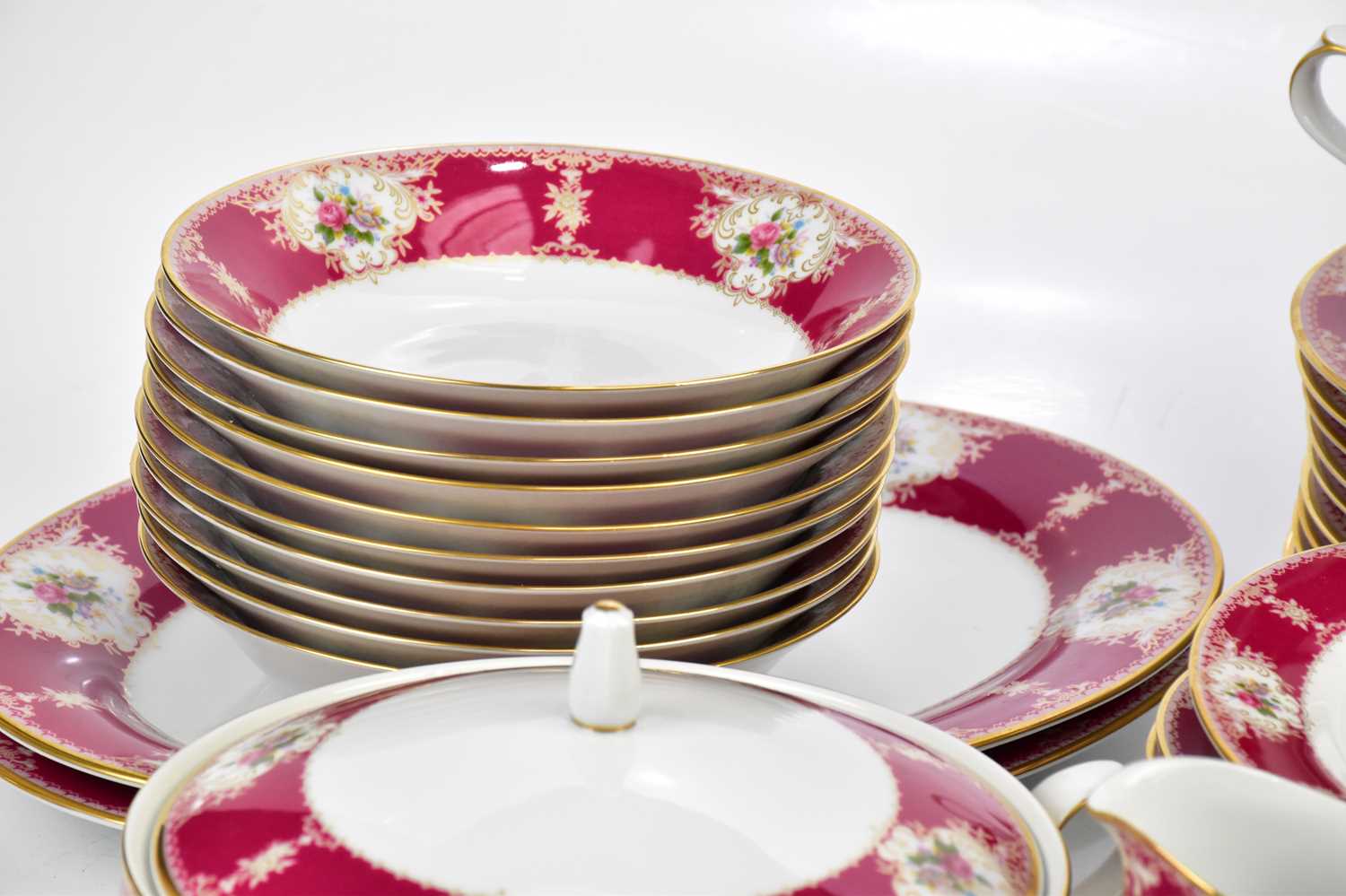 NORITAKE; a 2652 pattern part tea/dinner service comprising ten bowls, ten saucers, ten side plates, - Bild 4 aus 4