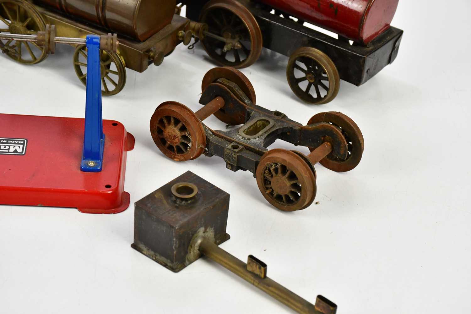 Two scratch built engines, one inscribed 'Zulu', length 18cm, a Mamod engine, a further steam engine - Image 3 of 4