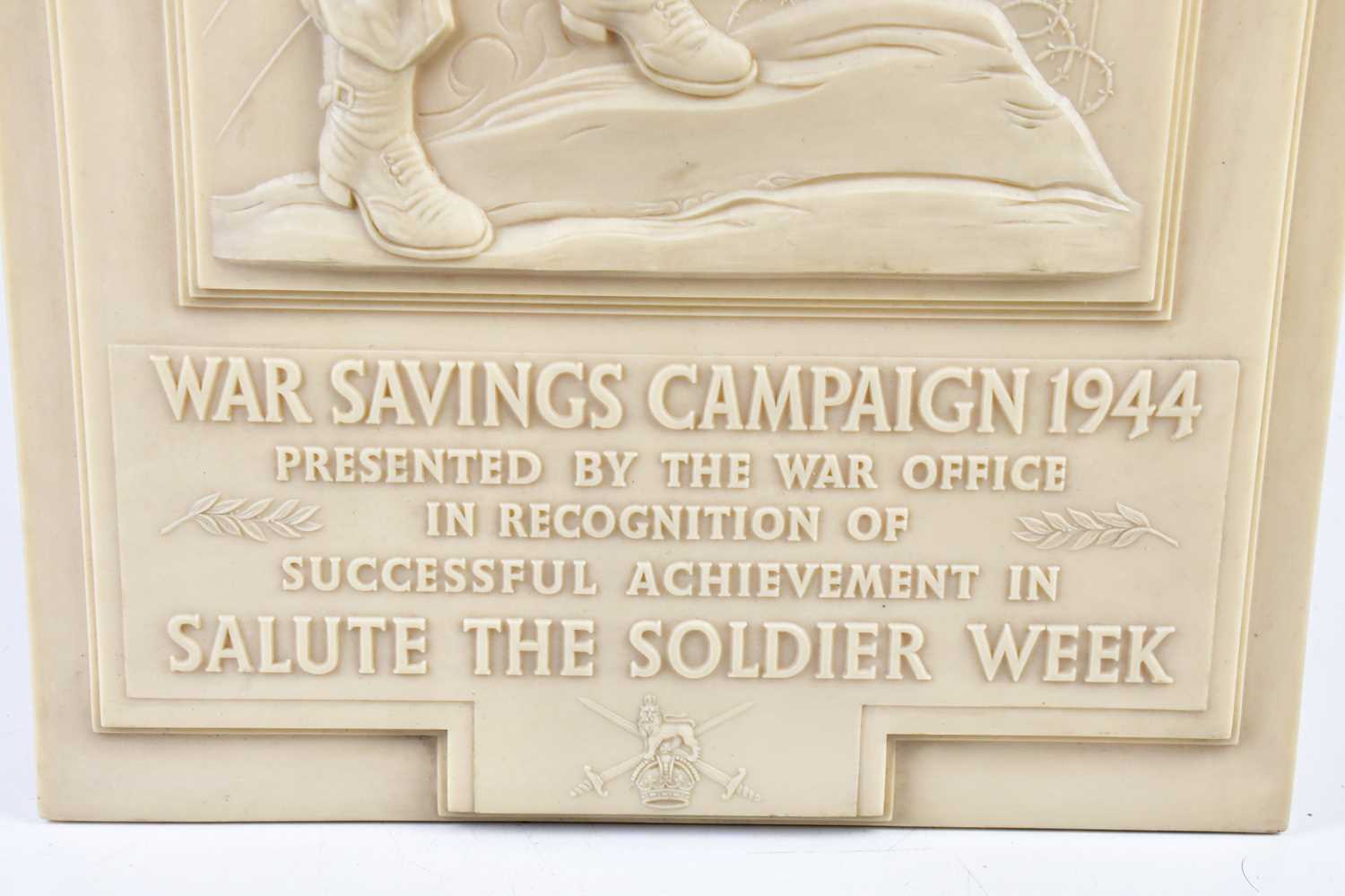 A WWII ivory coloured bakelite wall plaque, "War Savings Campaign 1944, presented by the War - Image 4 of 4