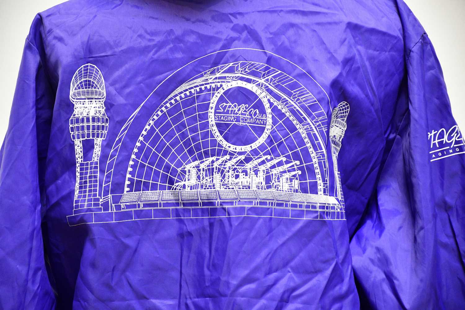 PINK FLOYD; a North American Tour 1994 raincoat. - Image 4 of 6