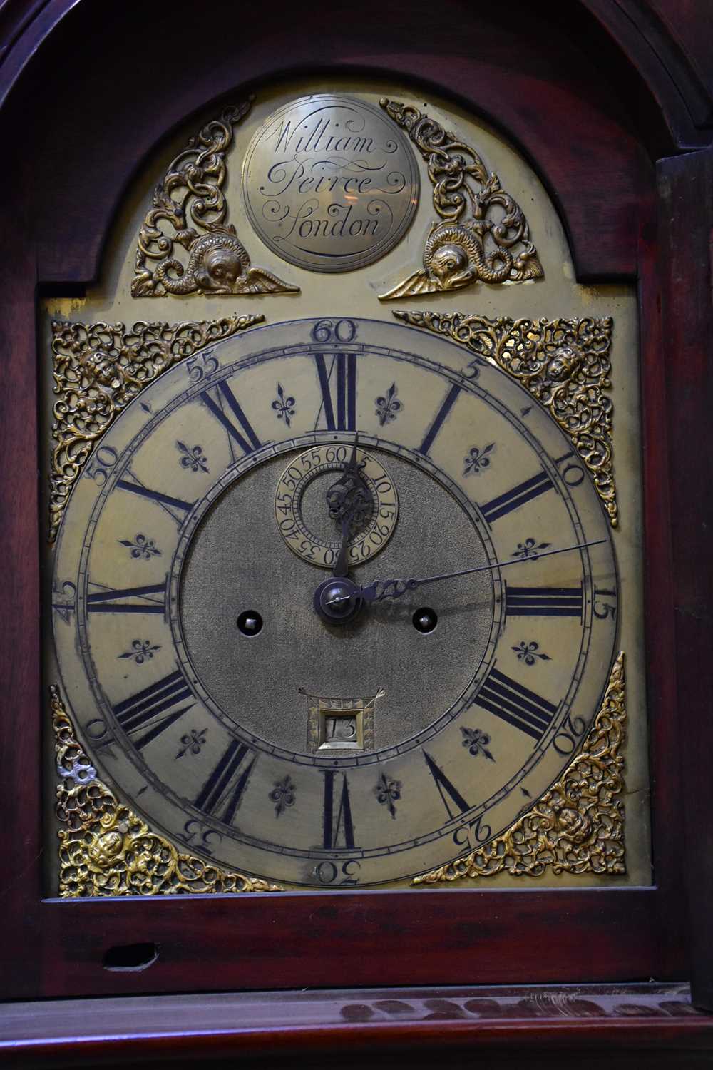 WILLIAM PEIRCE, LONDON; a late18th/early 19th century eight day longcase clock, the brass face set - Bild 3 aus 4