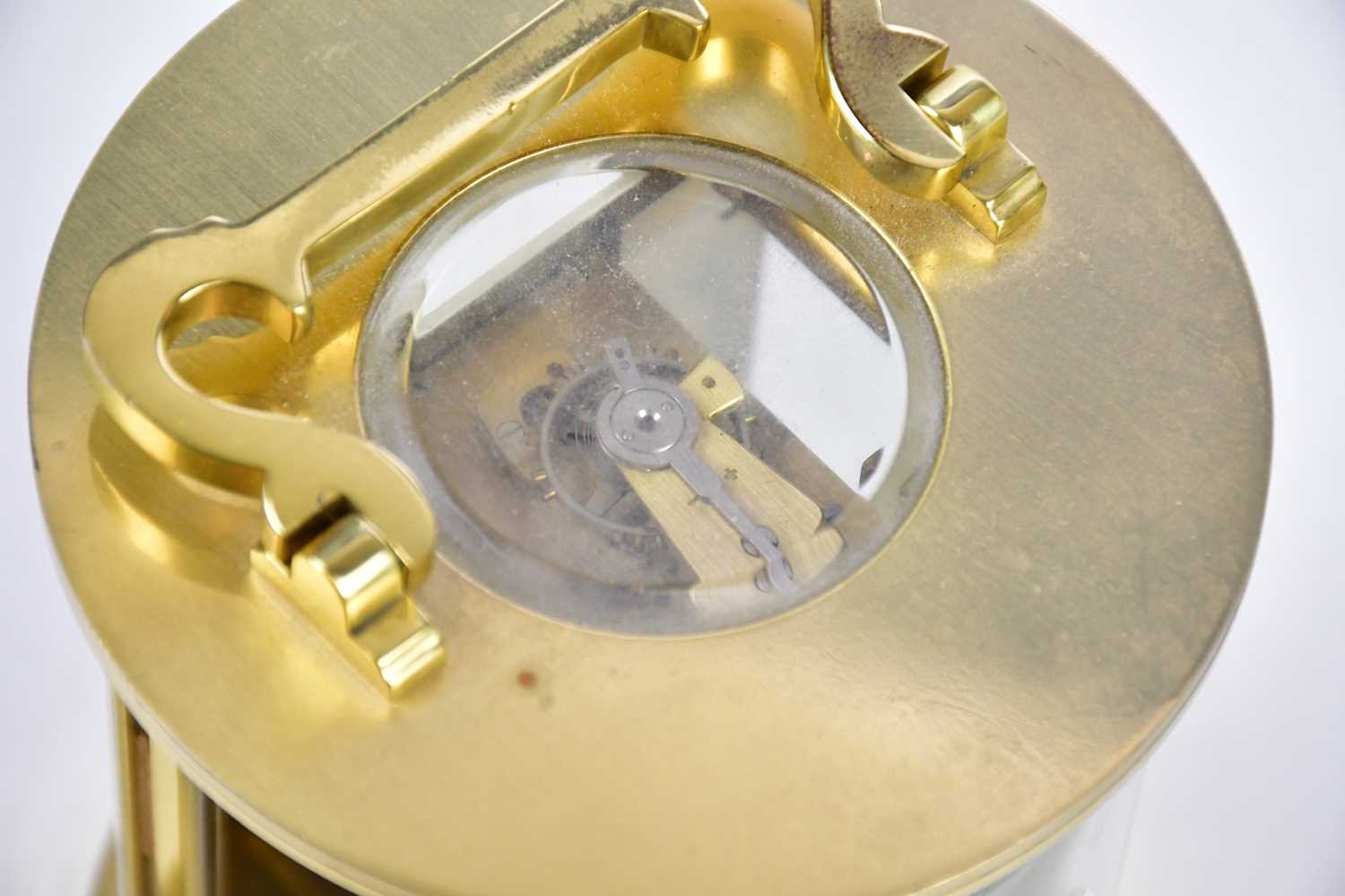 A modern brass circular carriage timepiece, with Roman numeral dial, height 12.5cm. - Bild 4 aus 5