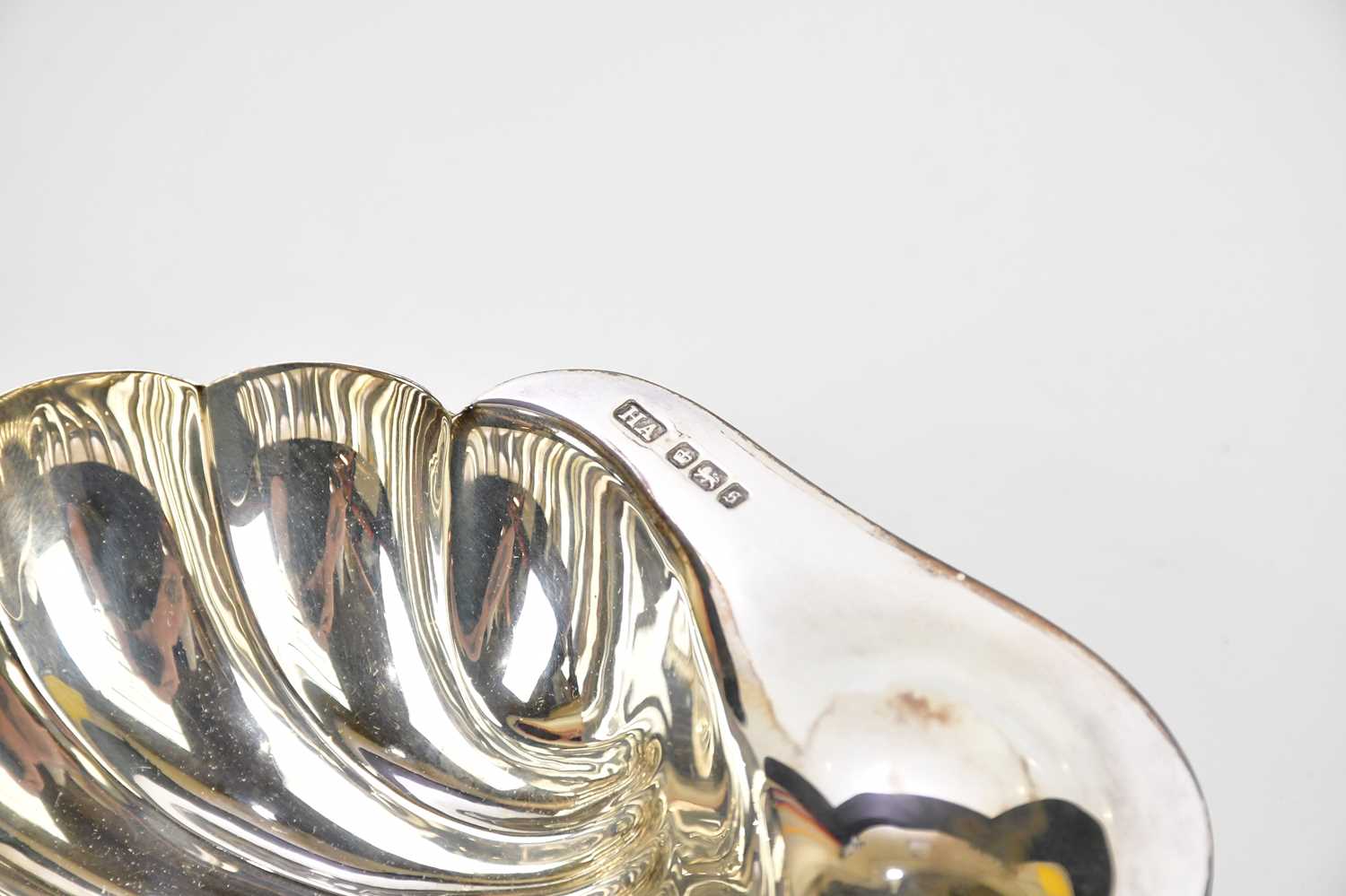 AITKEN BROS; a George V hallmarked silver shell shaped butter dish, Sheffield 1910, approx weight - Image 3 of 5