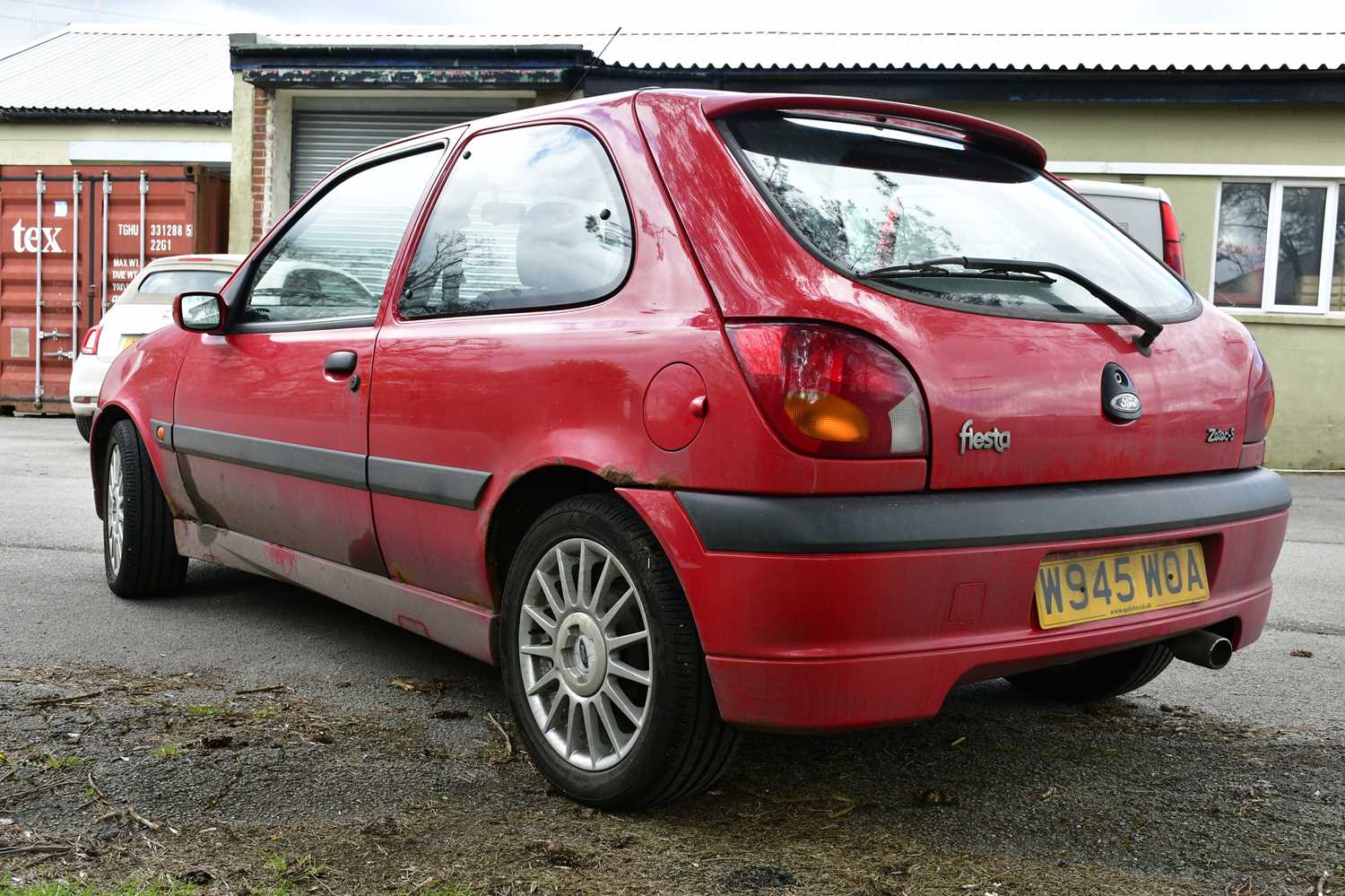 A Ford Fiesta, red, W945 WOA, complete with one key, with V5, service history and log book and MOT - Image 5 of 9