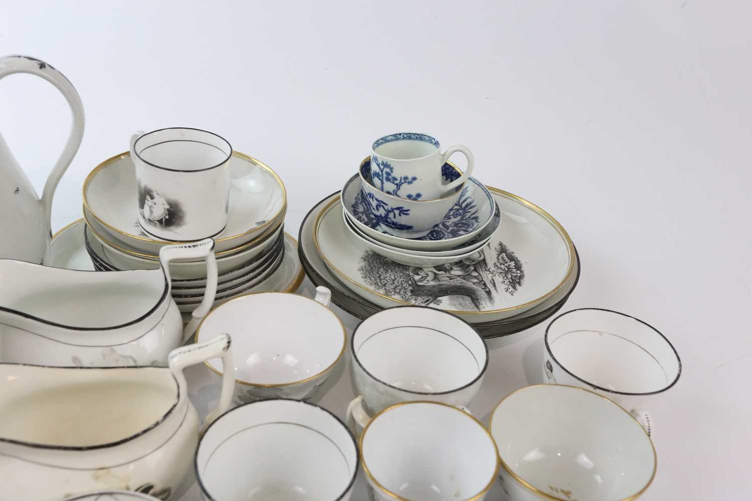 NEW HALL; a collection of twenty-five tea and coffee wares, decorated with monochrome patterns and - Bild 3 aus 5