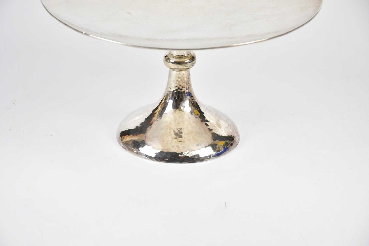 ATKIN BROTHERS; a George V hallmarked silver hammered tazza, Sheffield 1914, weight 19.5ozt / - Image 3 of 4