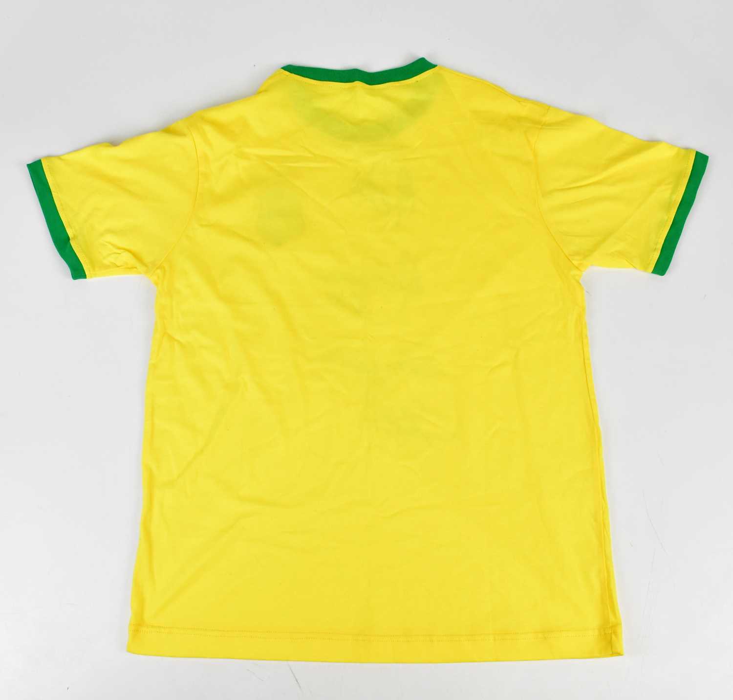 BRAZIL; a 1970s retro style football shirt, signed to the front by Pelé, Ronaldinho, Ronaldo, - Image 3 of 3