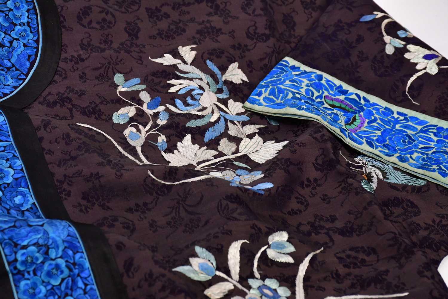 A late 19th century Chinese kimono with floral and insect decoration, width sleeve to sleeve 128cm. - Image 4 of 8