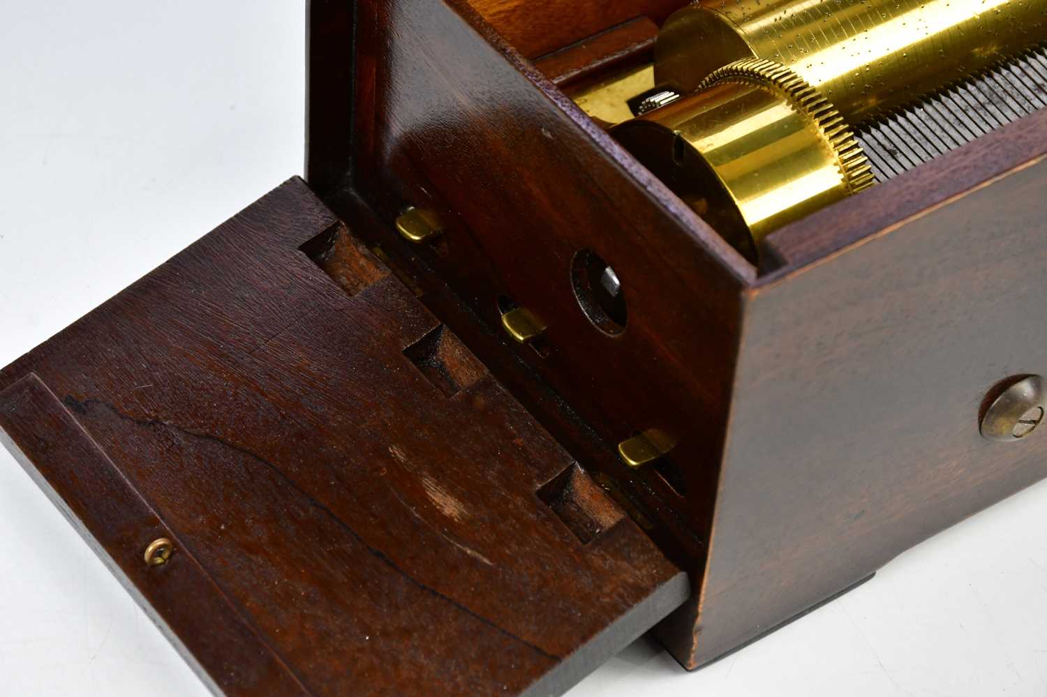 NICOLE FRERES A GENEVE; an early 20th century six air cylinder musical box, width 44.5cm. - Bild 6 aus 7