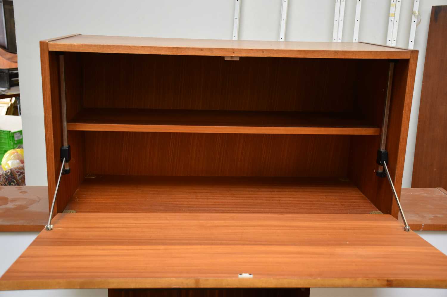 A mid century teak Ladderax type system, comprising seven units, two shelves and white metal - Image 6 of 7