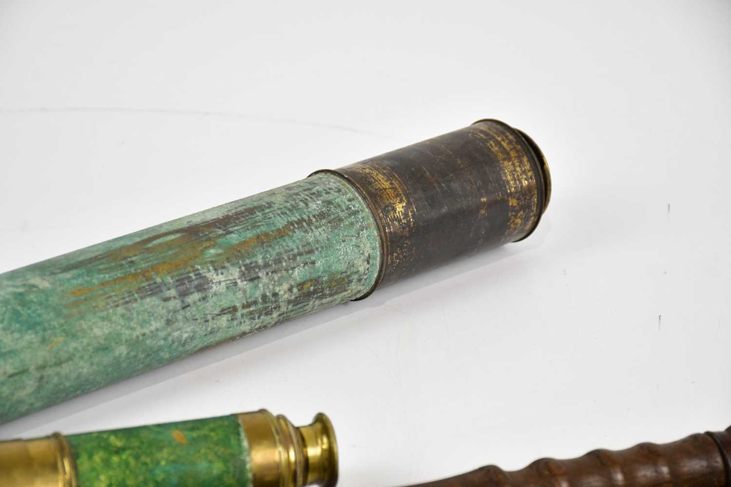 Three brass cased telescopes including a three draw example, also a truncheon (4). - Bild 4 aus 4