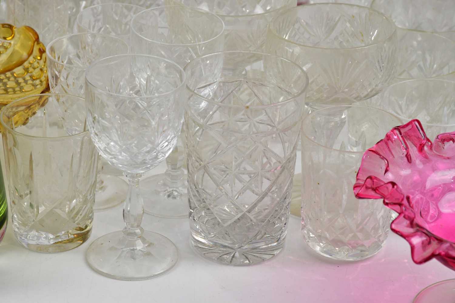 A collection of Victorian and later glassware, including a cranberry glass vase, various cut - Bild 3 aus 5