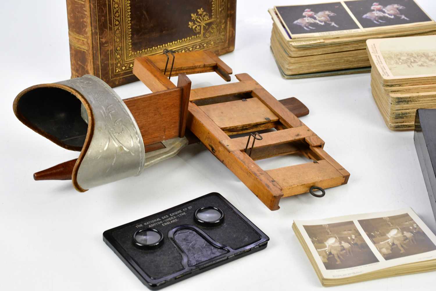 MILITARY INTEREST: a Sun Sculpture Victorian ebonised Stereoscopic viewer and a large quantity of - Image 2 of 4