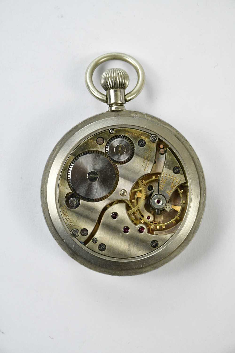 ELGIN; a military issue plated pocket watch, with military arrow and numbered 22733, diameter 5cm, - Image 4 of 4