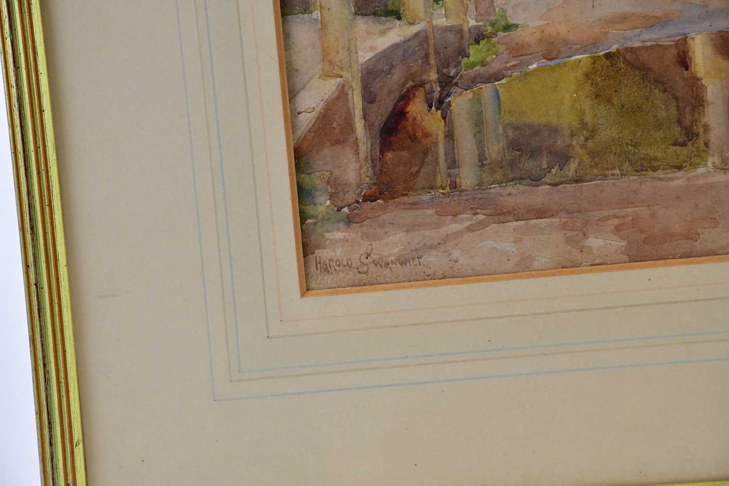 HAROLD SWANWICK; watercolour, cottage scene, signed lower left, 33 x 24cm, framed and glazed. - Bild 3 aus 4