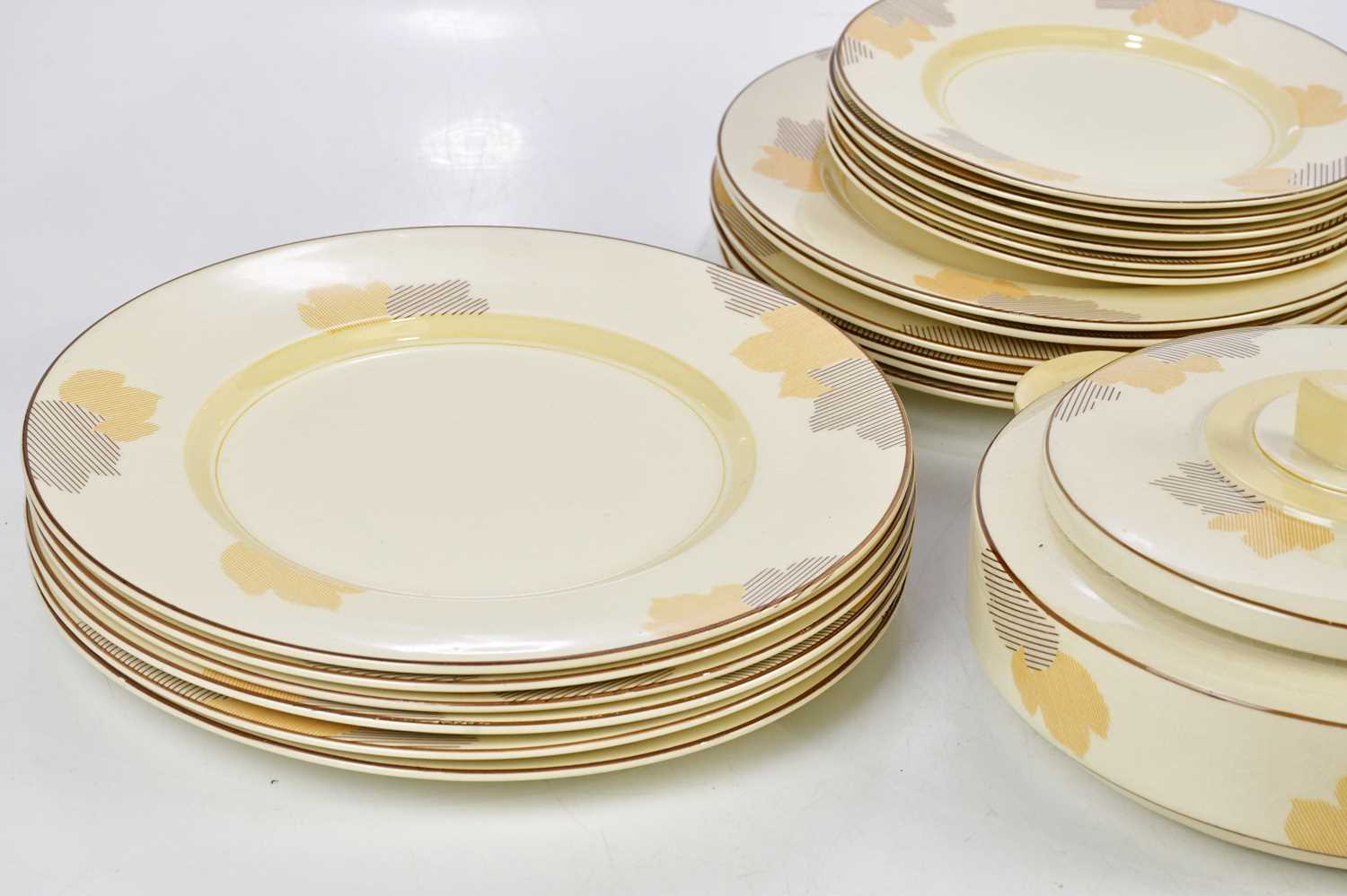 ROYAL DOULTON; a part dinner service in the 'Athlone' pattern. - Image 2 of 5