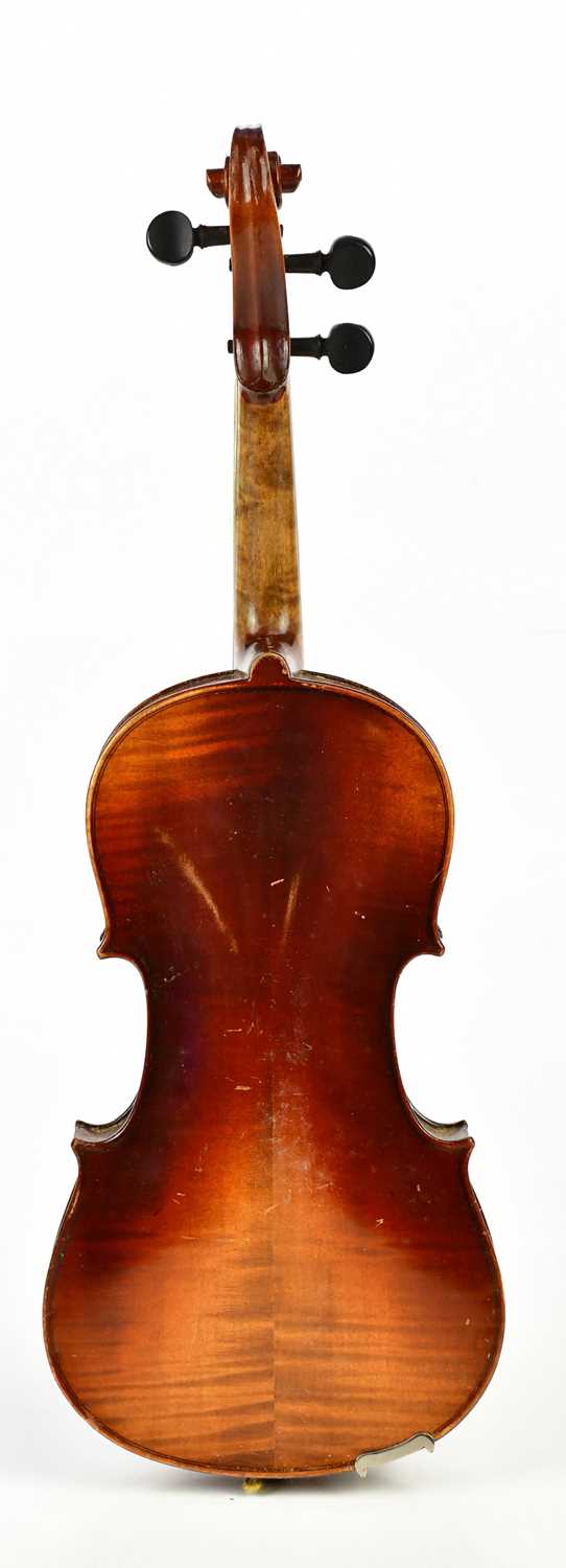 A three-quarter size violin with two-piece back length 33.5cm, cased with a bow. - Image 6 of 12