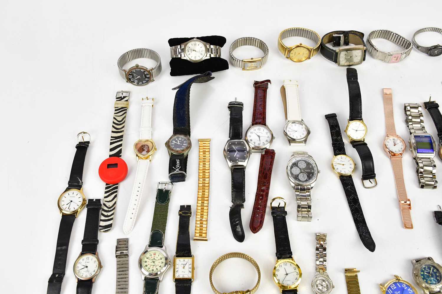 A large collection of gentleman's and lady's dress watches of various manufacturers including - Image 2 of 4