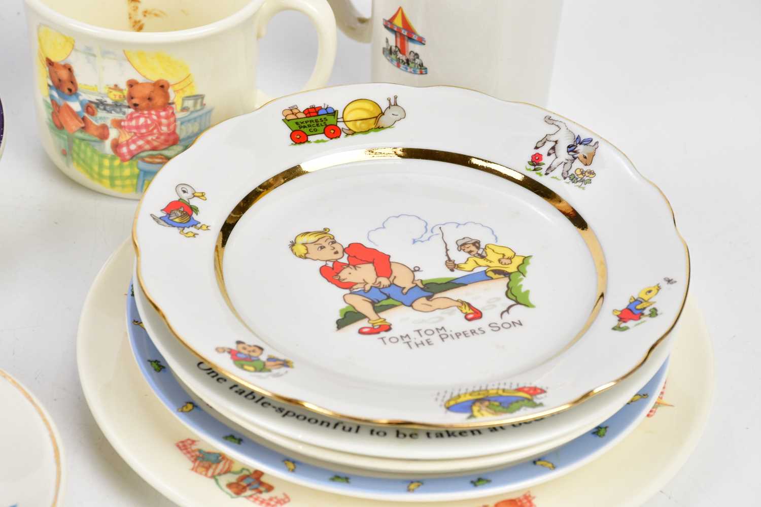 A collection of Children's nursery china including 'The Lone Ranger', 'Pinky and Perky', etc. - Bild 3 aus 4