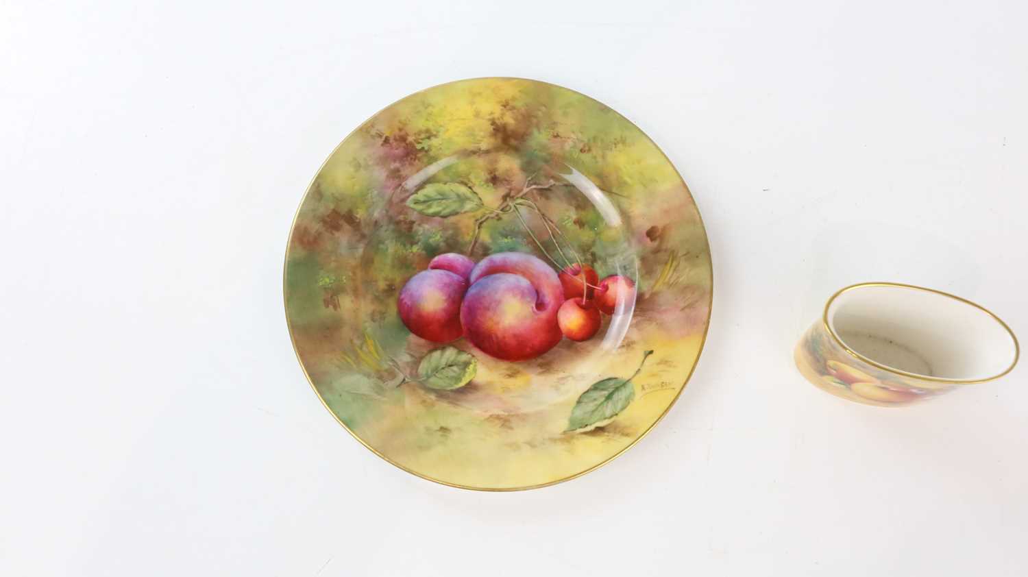 E TOWNSEND FOR ROYAL WORCESTER; a hand painted plate decorated with fruits, together with a - Image 2 of 7