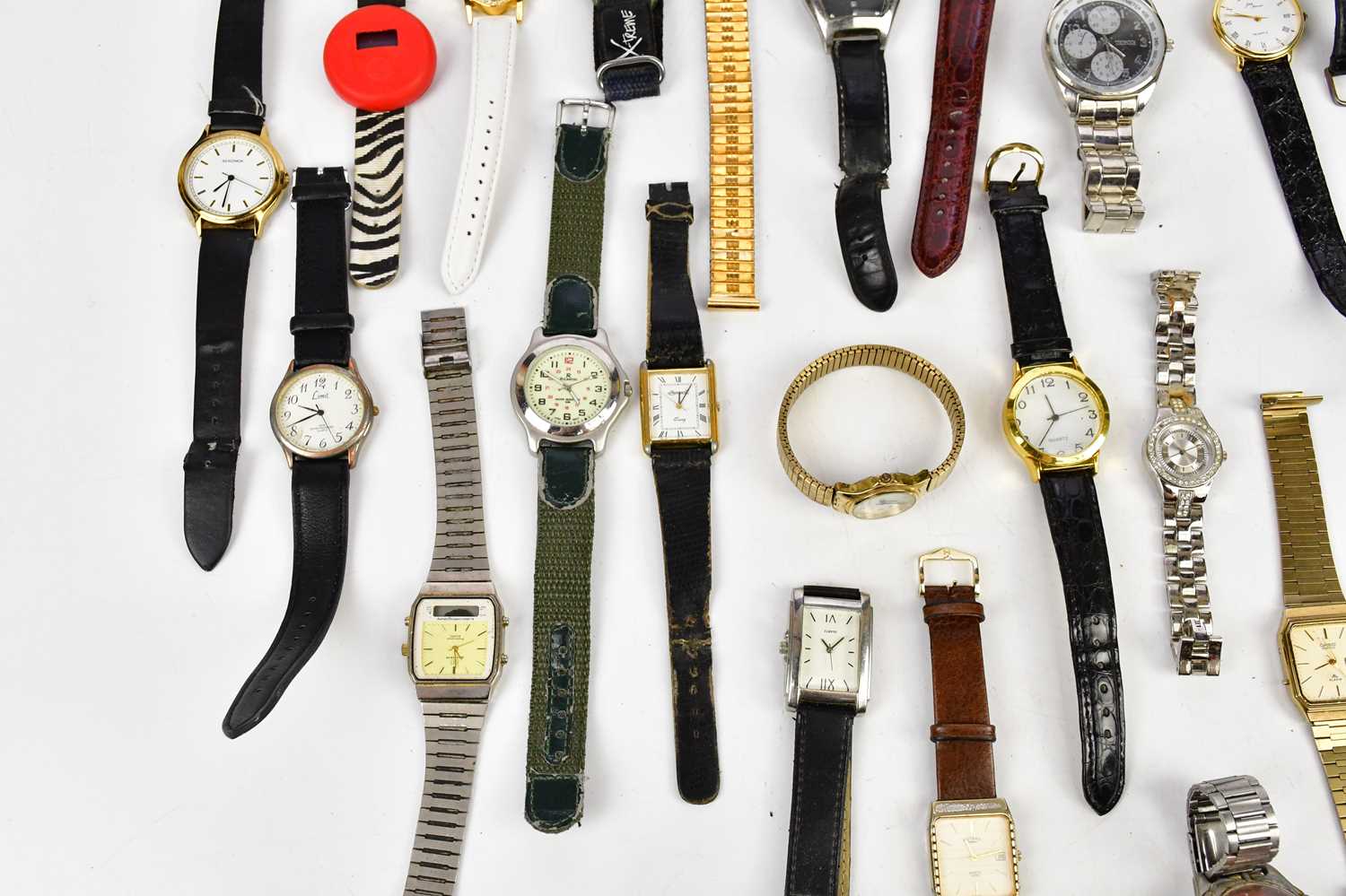 A large collection of gentleman's and lady's dress watches of various manufacturers including - Image 4 of 4