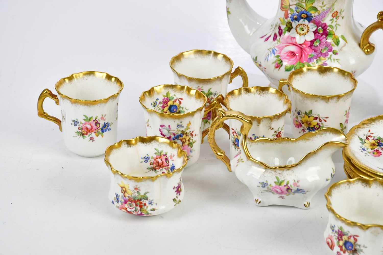 HAMMERSLEY; a six setting service in the 'Lady Patricia' pattern including teapot (18). Condition - Image 4 of 5