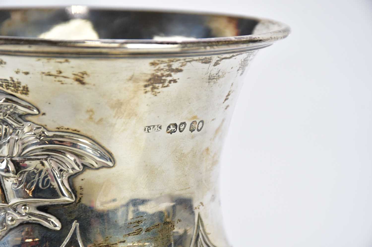 JOHN JAMES KEITH; a William IV hallmarked silver goblet with embossed floral decoration, London - Image 3 of 4