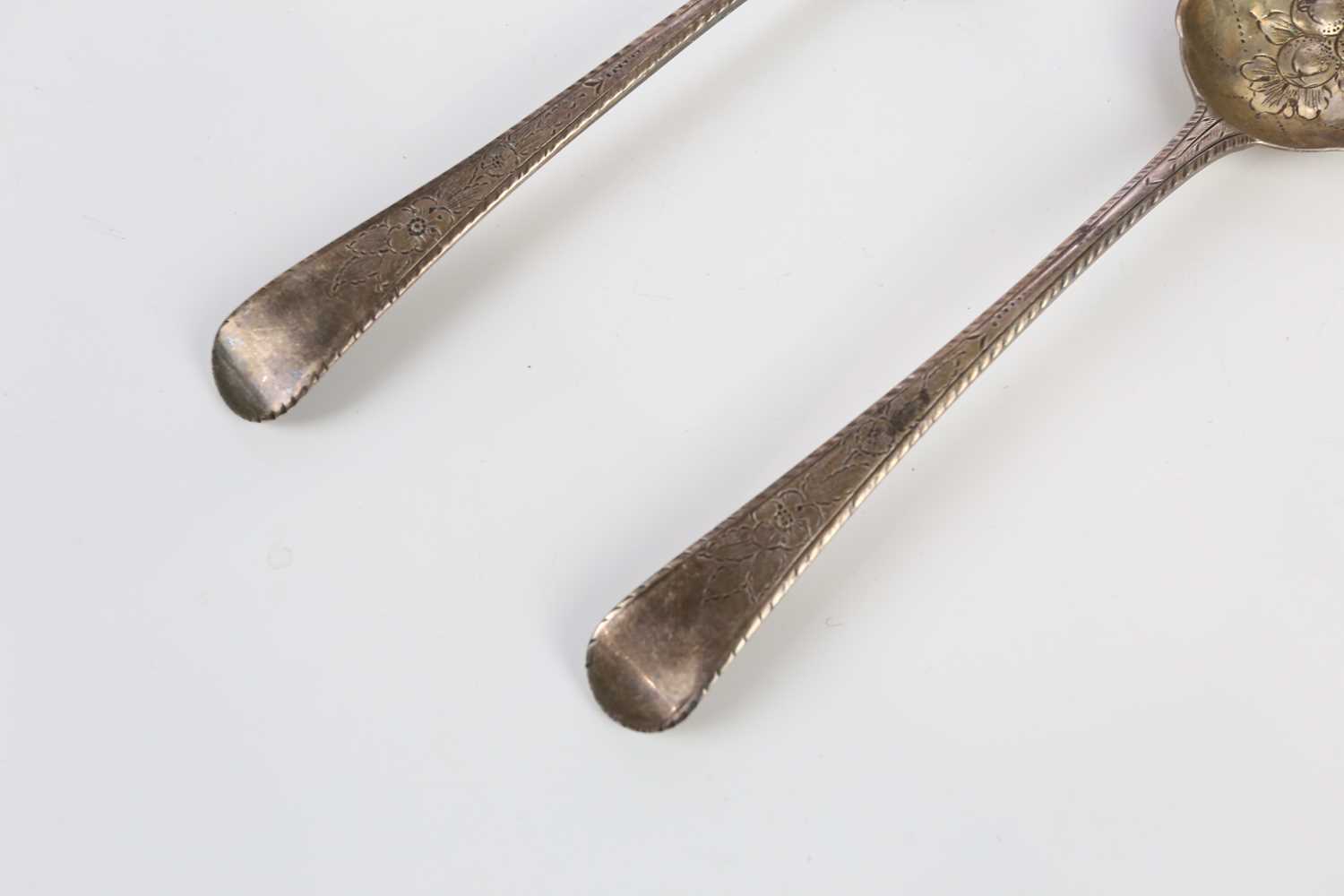 GEORGE SMITH & WILLIAM FEARN; a pair of hallmarked silver Georgian berry spoons, London 1794, - Image 3 of 5