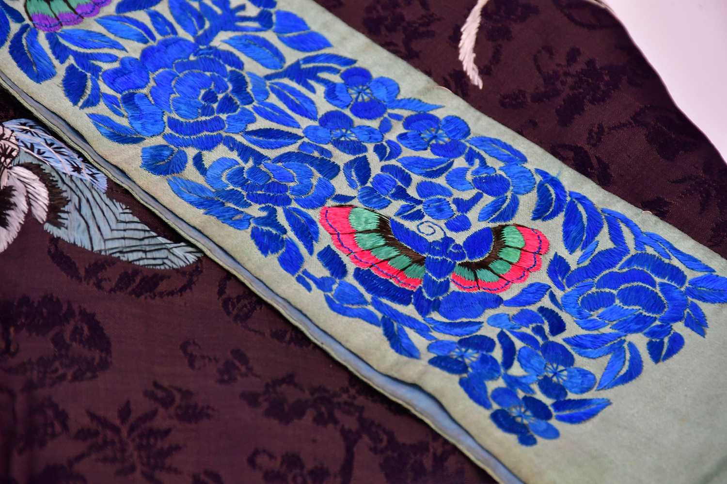 A late 19th century Chinese kimono with floral and insect decoration, width sleeve to sleeve 128cm. - Image 6 of 8