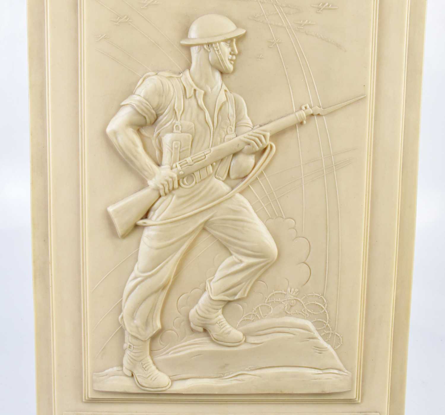 A WWII ivory coloured bakelite wall plaque, "War Savings Campaign 1944, presented by the War - Image 3 of 4