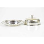 STEVENSON & LAW; a George V hallmarked silver muffin dish, Sheffield 1918, approx 5.12ozt/159.4g.