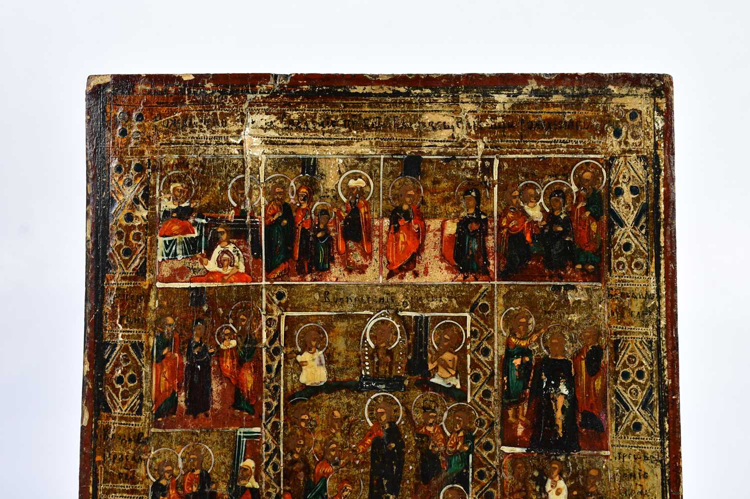 An 18th century Russian icon with twelve scenes of the resurrection, 31 x 26cm. - Bild 2 aus 4