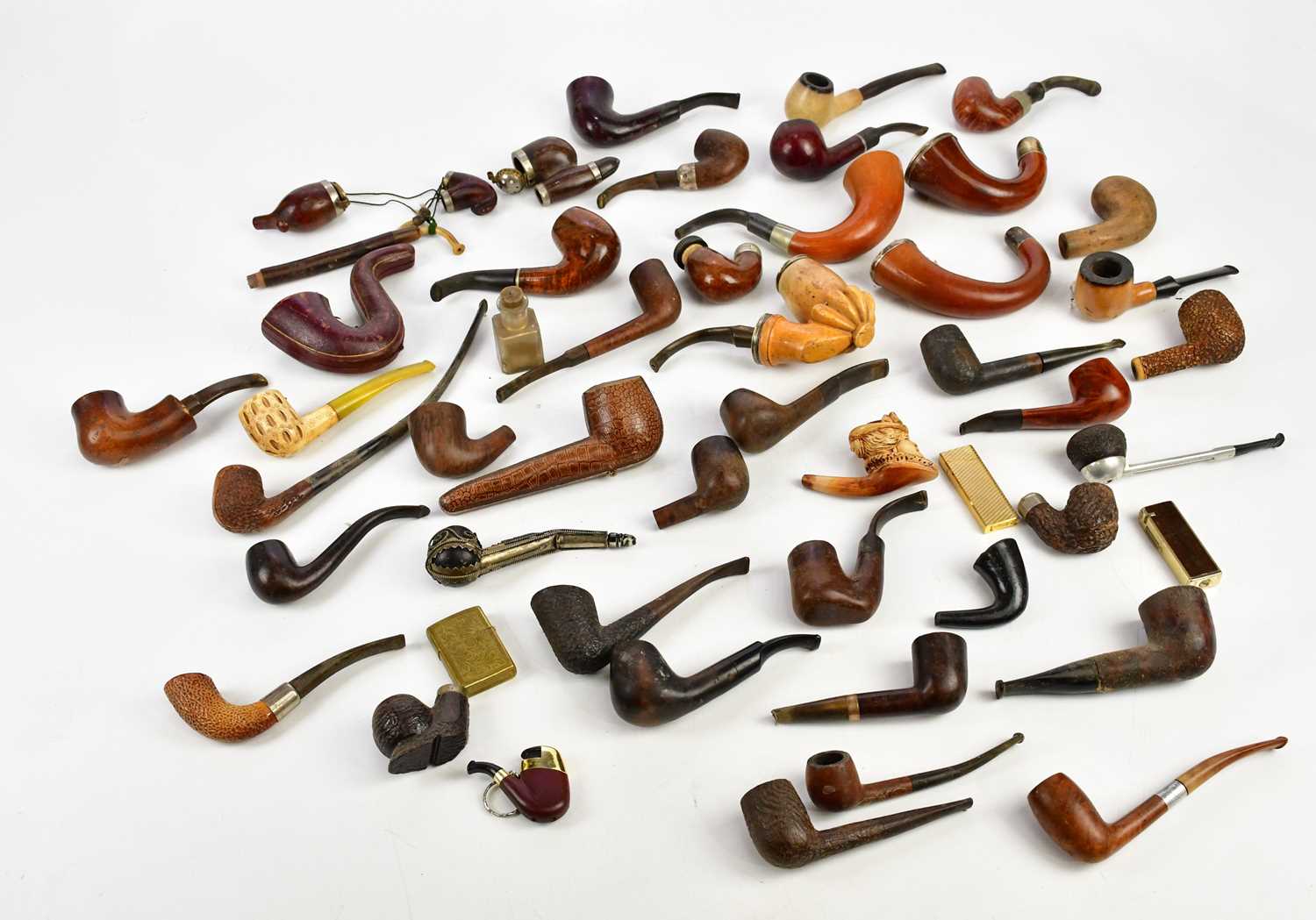 A miscellany of smokers' pipes.