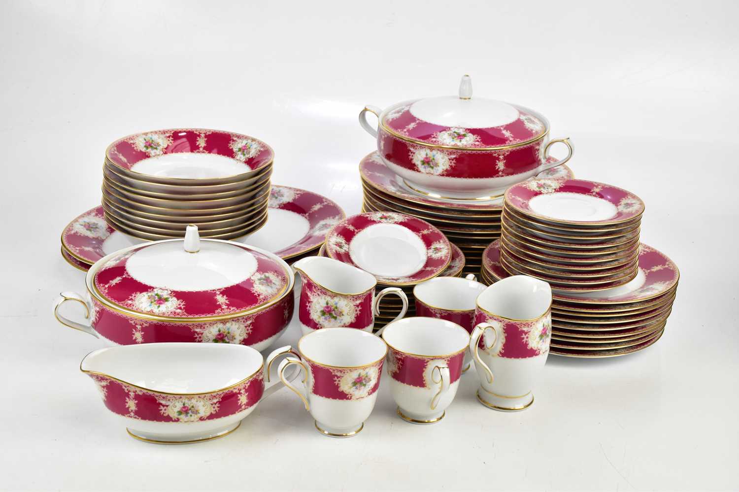 NORITAKE; a 2652 pattern part tea/dinner service comprising ten bowls, ten saucers, ten side plates,