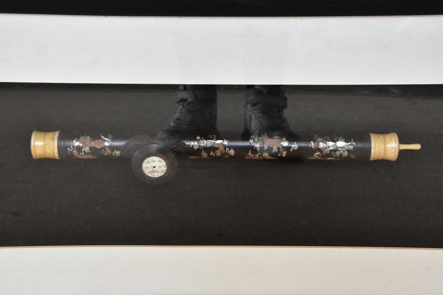 A modern bone opium pipe decorated with dragons, together with a mother of pearl inlaid example, - Image 3 of 4