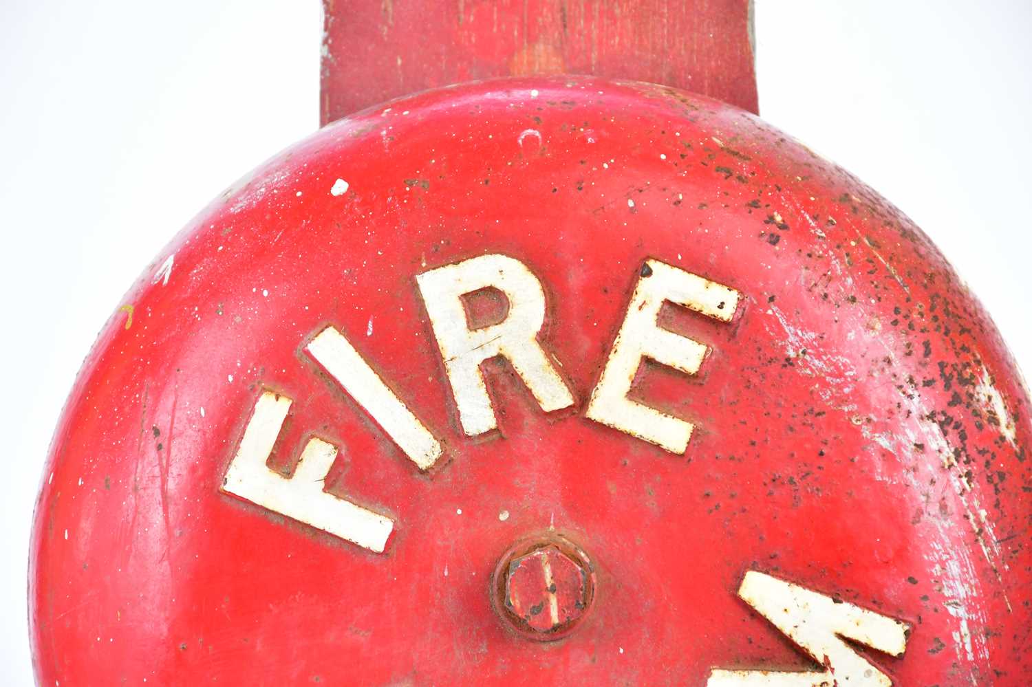 A vintage cast iron fire alarm bell, on wooden backplate, diameter of bell 30cm (no internal - Bild 2 aus 6