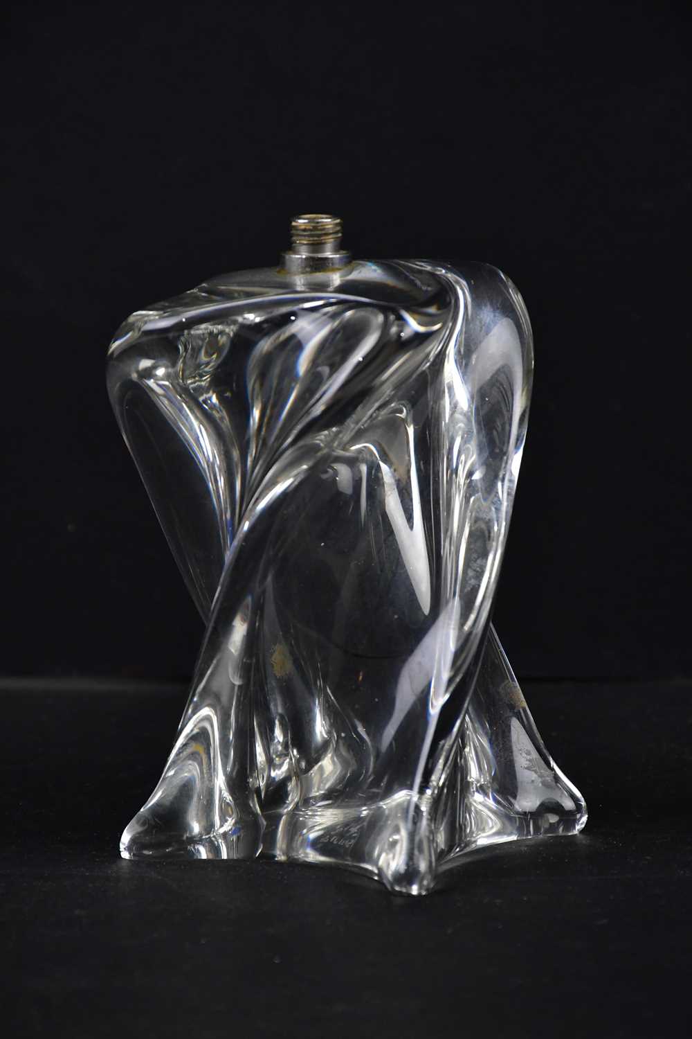 SAINT-LOUIS; a crystal perfume bottle (lacking stopper), height including mount 12cm. Condition - Image 2 of 6